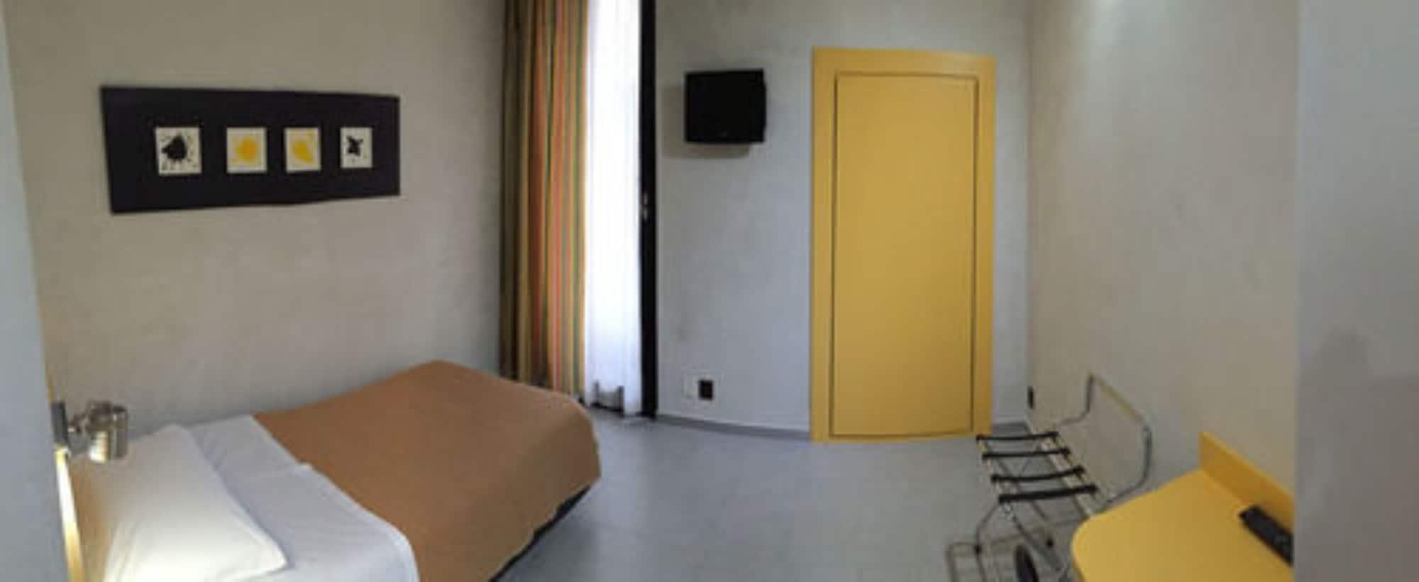 38 Hotel Milán